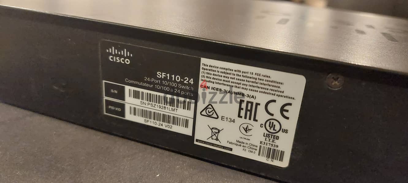 Cisco Fast Ethernet 24 Switch - SF110-24 1