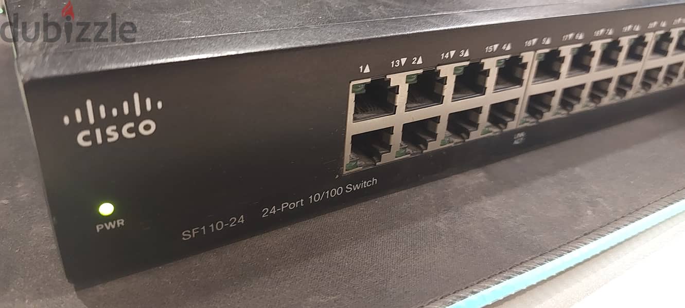Cisco Fast Ethernet 24 Switch - SF110-24 2