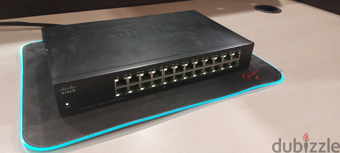 Cisco Fast Ethernet 24 Switch - SF110-24 3
