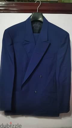 متوفر بدلة رجالي  جيمس بايري إيطالي اسود وازرق  وقميص بولغاري
