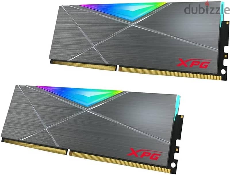 ذاكرة XPG سبيكتريكس D60G - DDR4 من اداتا - 16 جيجابايت: ذاكرة 2 × 8 جي 2