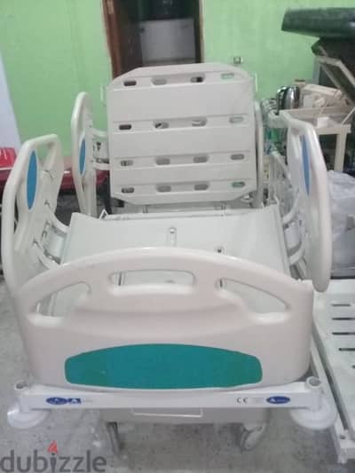سرير اطفال طبي للايجار الشهري بالمنزل كهربائي يدوي