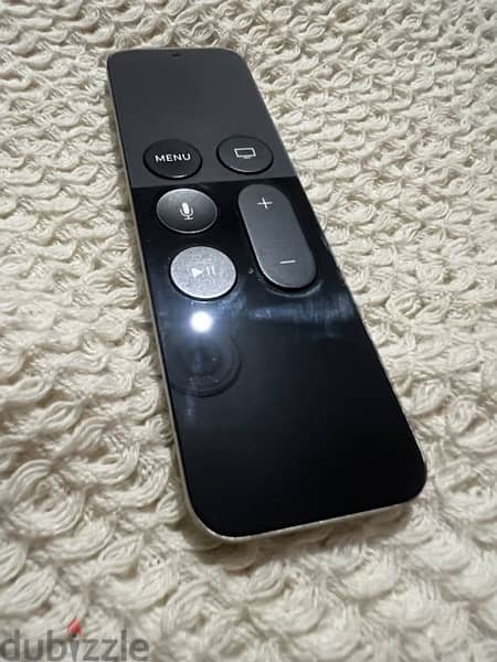 Apple TV 4th 32GB with magic tuch Remote 0