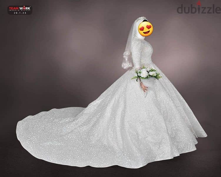 فستان زفاف بجميع مشتملاته  ايجار ب2500 قابل للنقاش ومتاح بيع ب5000 2