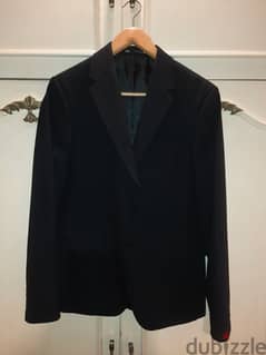 Zara black full suit used only once بدلة zara استخدام مرة واحدة .