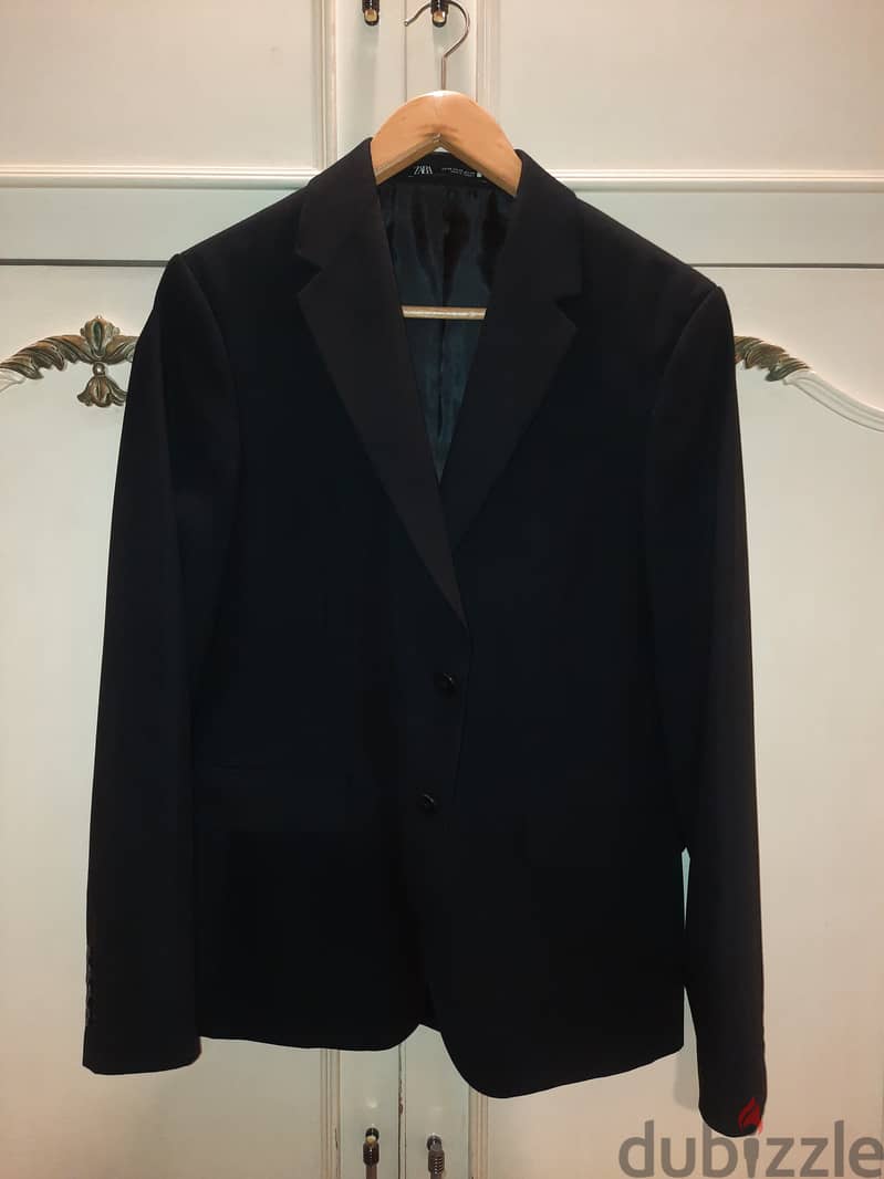 Zara black full suit used only once بدلة zara استخدام مرة واحدة . 0