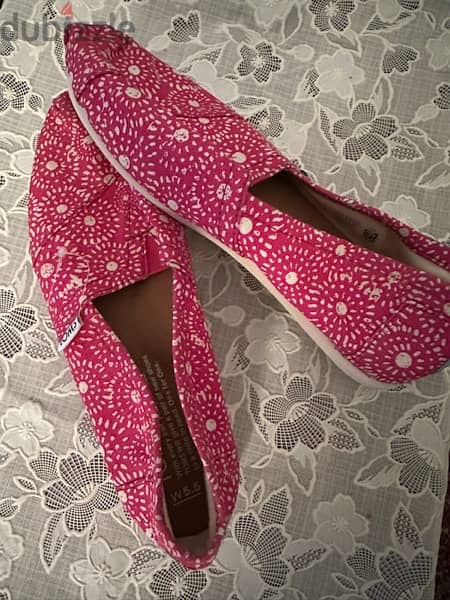 brand new TOMs shoes size 36 call 01002923181 for more information 0