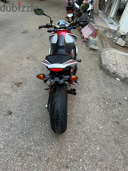 Honda cb1000r 5