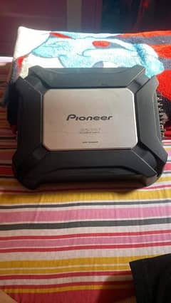 GM pioneer 820w 0