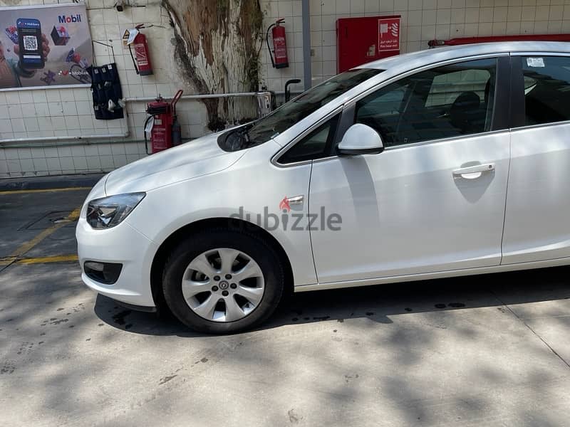 Opel Astra 2021 1