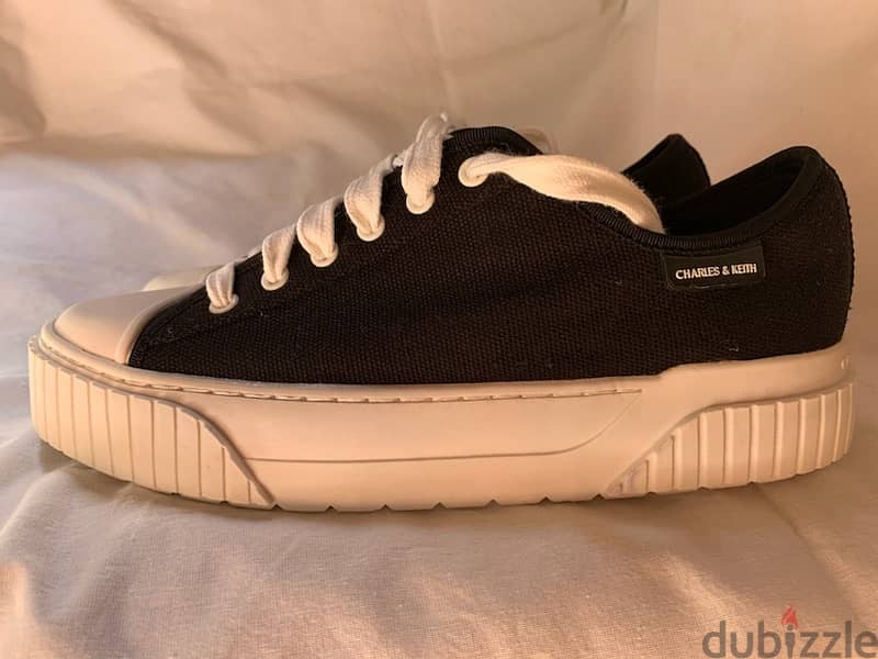 Charles & Keith Chunky Platform Sneakers Size 37 and 36New Without Box 5