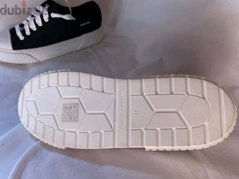 Charles & Keith Chunky Platform Sneakers Size 37 and 36New Without Box 10