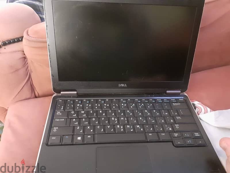 لابتوب للبيع dell i7 ٨ جيجا رام  جيل رابع 250 جيجا ssd 4