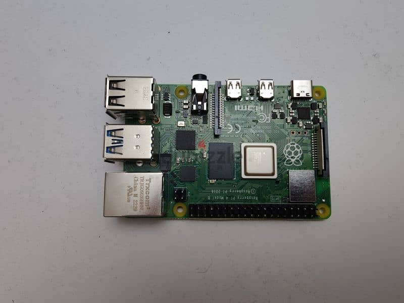 Raspberry Pi 4 - 4GB RAM 1