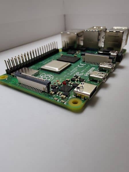 Raspberry Pi 4 - 4GB RAM 3