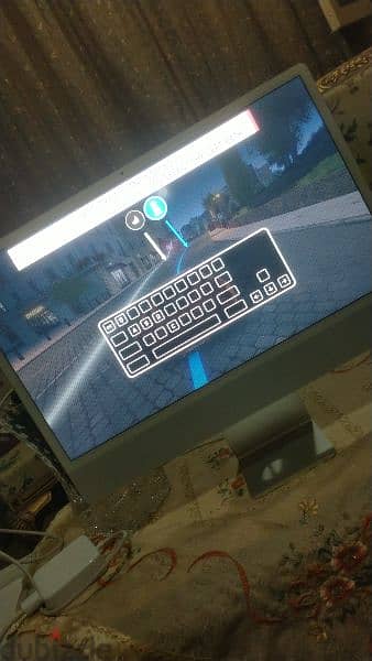 imac M1 24 بوصه ثماني النواه
