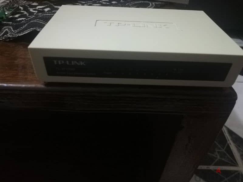 سويتش TP. LINK 1