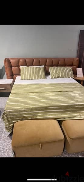 Natural leather bed سرير جلد طبيعي + 2 كومود 2
