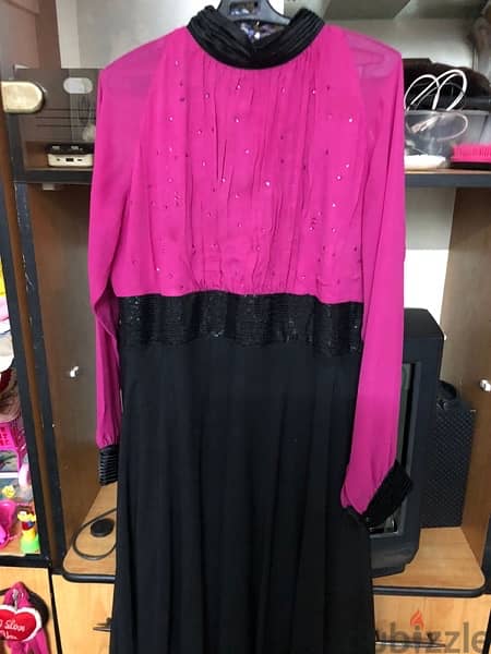 فستان سواريه من يلبس لغايه ٩٠ ك من محلات دينا مول ٢ 1