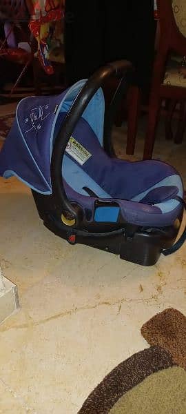 Car Seat and carrier 1