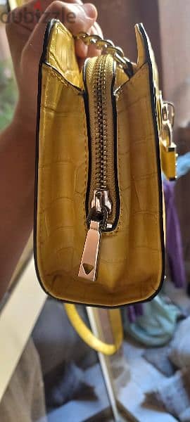 Original Guess yellow cross body bag -used once 3