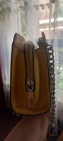 Original Guess yellow cross body bag -used once 5