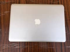 MacBook Pro mid 2009 Silver 0