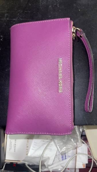 Michel Kors large wallet Good as new