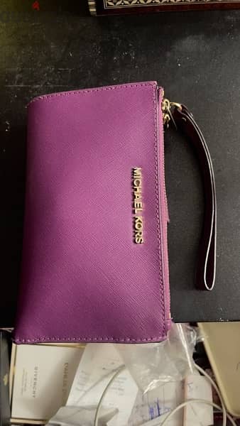 Michel Kors large wallet Good as new 4