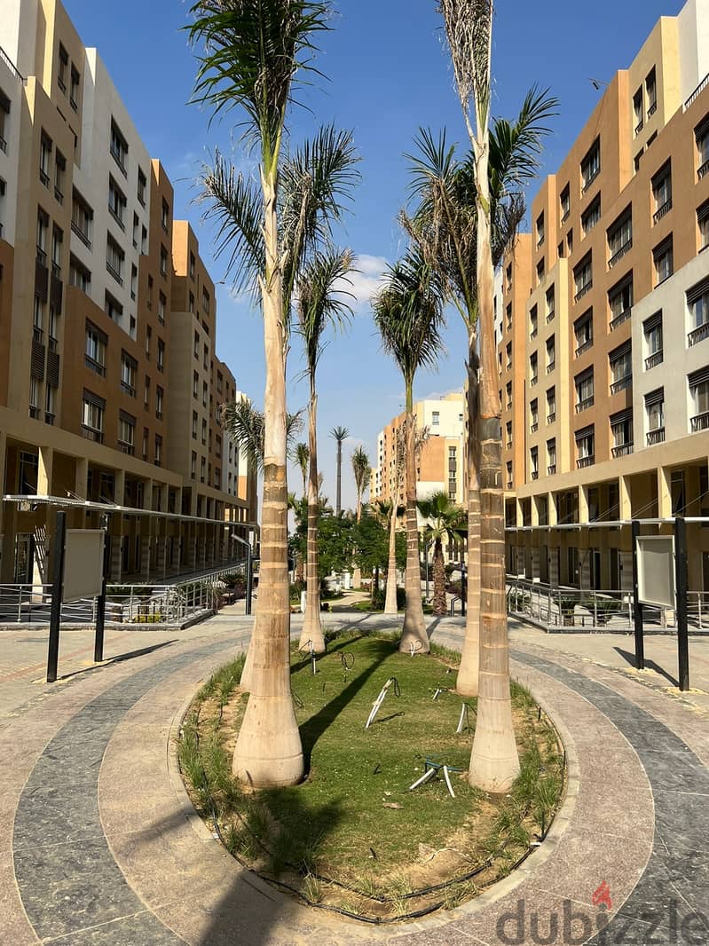 شقة استلام فوري العاصمة الادارية متشطبة بالكامل كمبوند المقصد maqsad 10