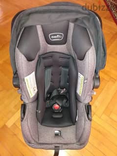 baby car seat evenflo excellent condition . used as a new one