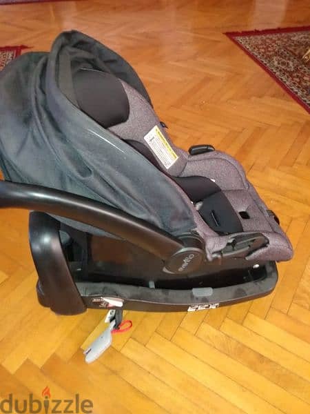 baby car seat evenflo excellent condition . used as a new one 1