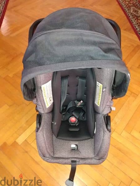 baby car seat evenflo excellent condition . used as a new one 2