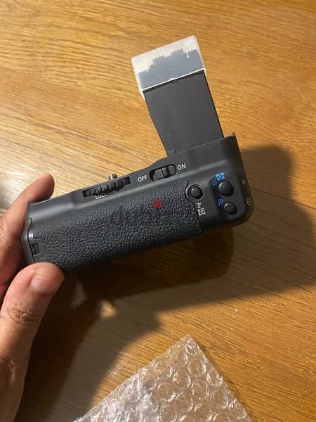 Battery Grip BG-E8 for Canon D550, D600and D650 5