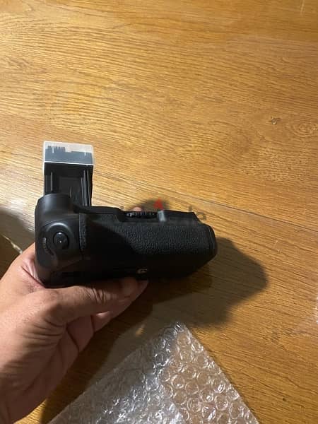 Battery Grip BG-E8 for Canon D550, D600and D650 7