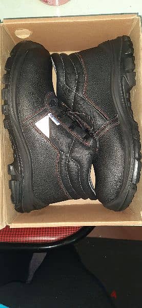 safety Shoes WAQ size 46 New Made in Oman حذاء سيفتي عماني مقاس ٤٦ 2