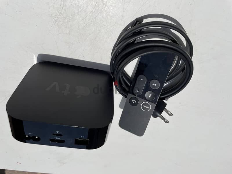 apple tv 4gen  with magic remote  -very clean 1