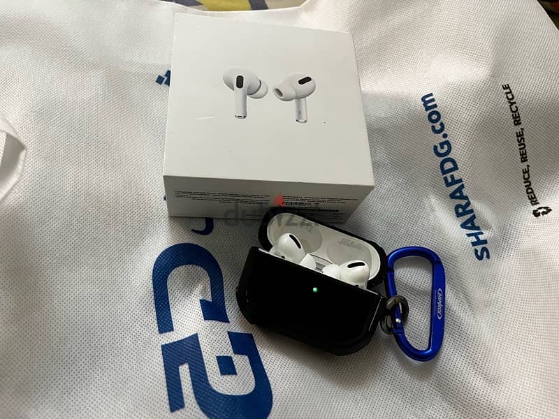 AirPods pro used like new from uae 0