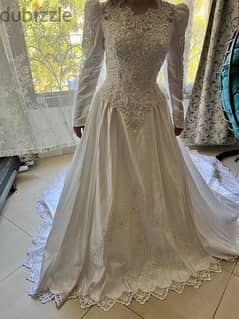 Wedding Dress in perfect conditionsفستان زفاف استخدام مرة واحدة فقط
