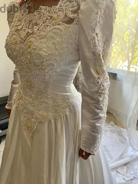 Wedding Dress in perfect conditionsفستان زفاف استخدام مرة واحدة فقط 2