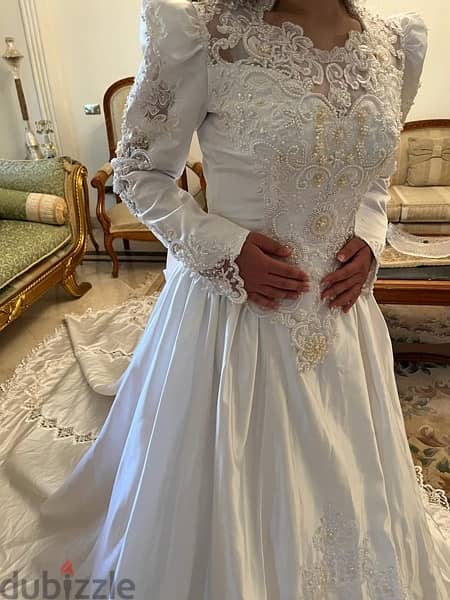 Wedding Dress in perfect conditionsفستان زفاف استخدام مرة واحدة فقط 3
