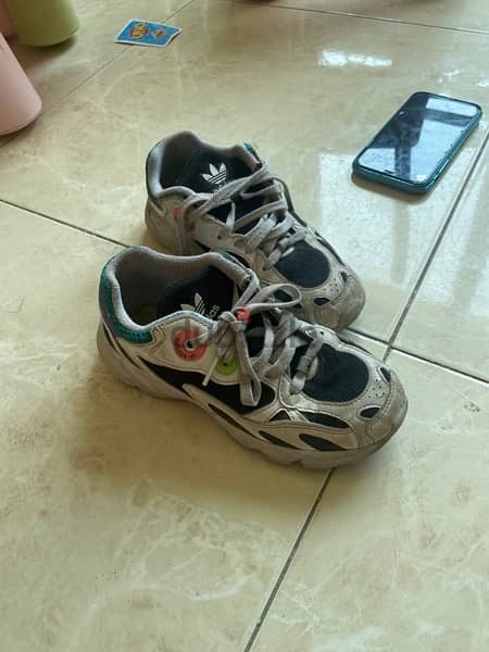 adidas orginal shoes size 32 in good condition 0