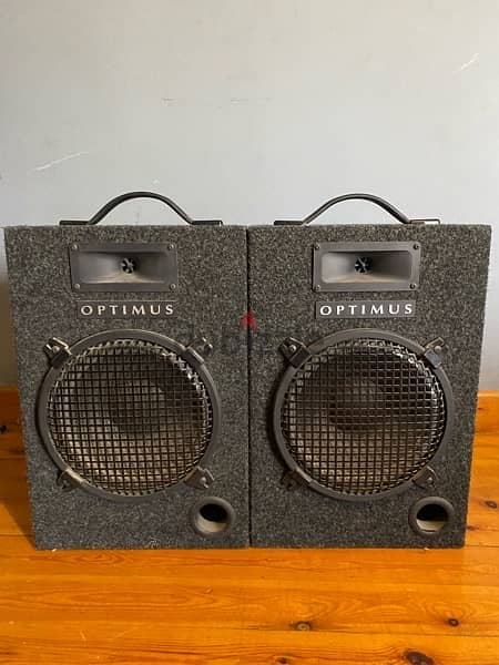 2 Vintage Optimus speakers 1