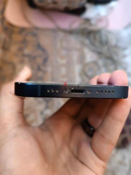 iPhone 13 3