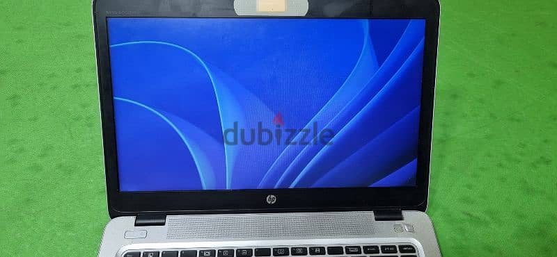 hp elite book 745 g3 A10 8700B R6 9