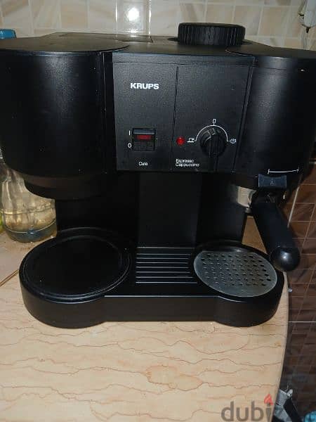 ماكينة قهوة كروبكس حالة ممتازة 0