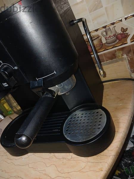 ماكينة قهوة كروبكس حالة ممتازة 1