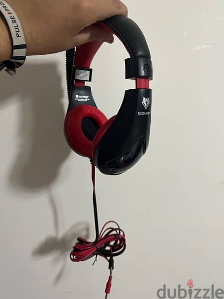 Gigamax Headset 1