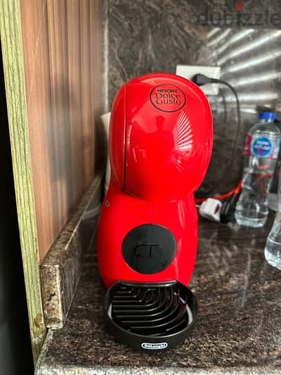 DELONGE Dolce Gusto Piccolo XS Capsule Coffee Maker