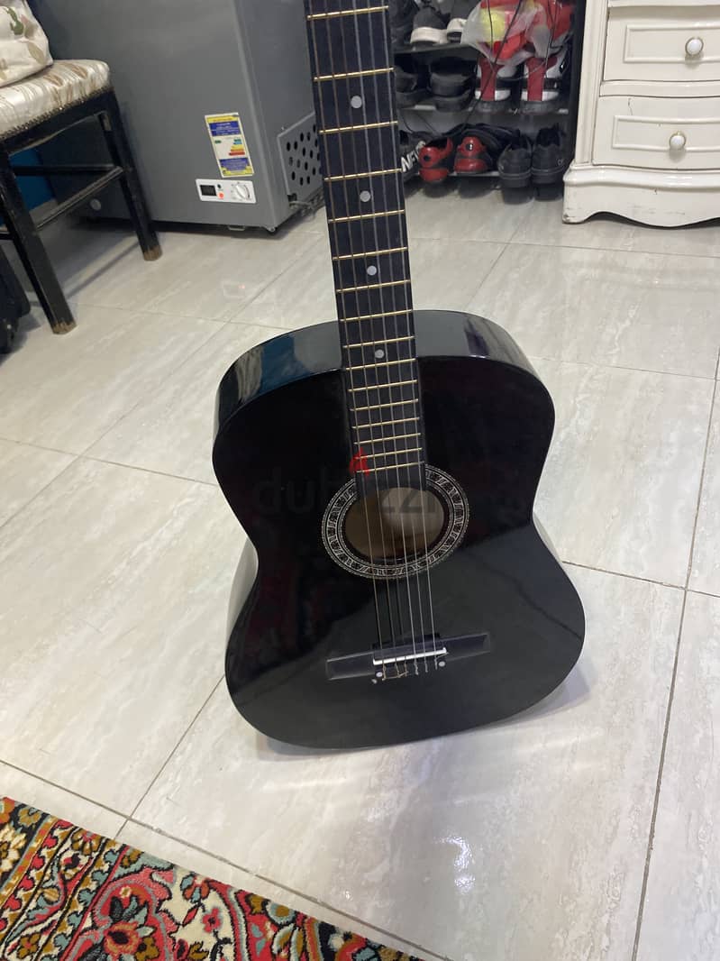 Modern classic guitar - audiotech uae 0